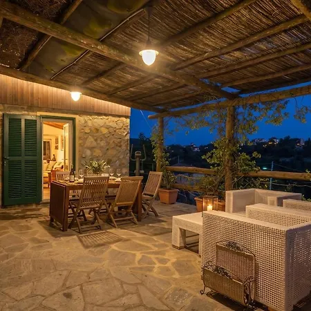 Swimming Pool Veranda Ac Free Parking